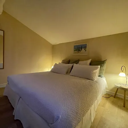 Guest house Le Vieil 3*