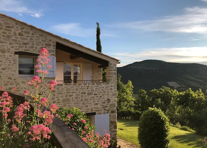 Guest house Le Vieil Aiglun (Alpes-de-Haute-Provence)