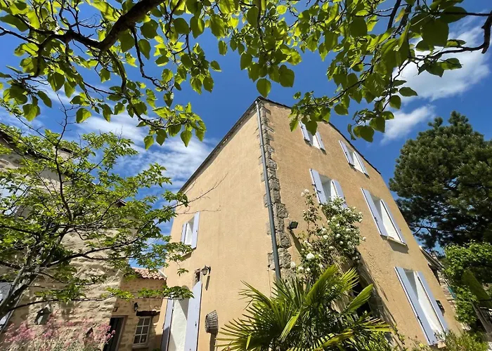 Le Vieil Guest house