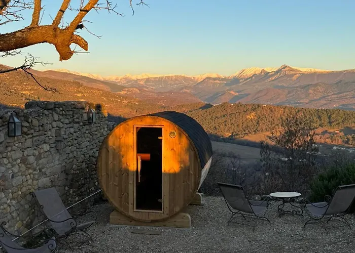 Le Vieil 3* Aiglun (Alpes-de-Haute-Provence)