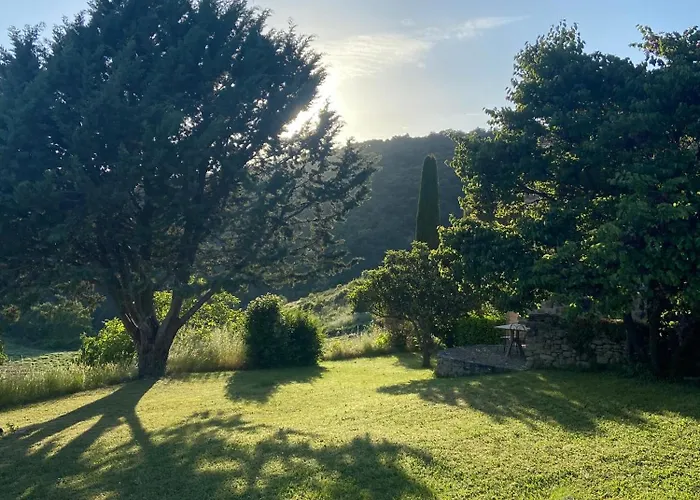 Guest house Le Vieil 3*