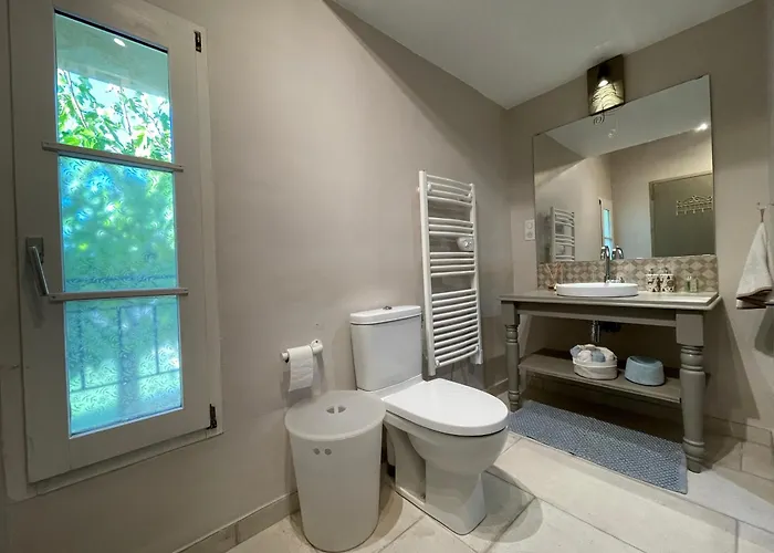 Le Vieil Guest house 3*