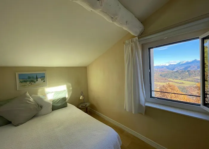 Guest house Le Vieil 3*