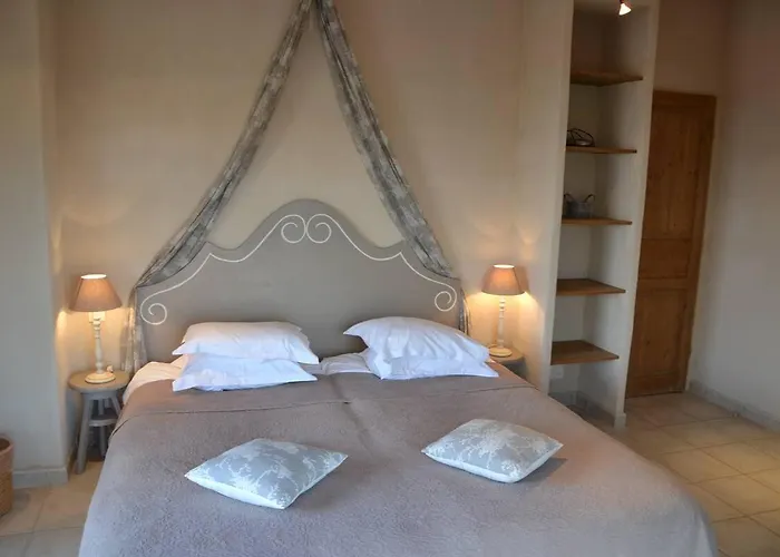 Le Vieil Guest house Aiglun (Alpes-de-Haute-Provence)