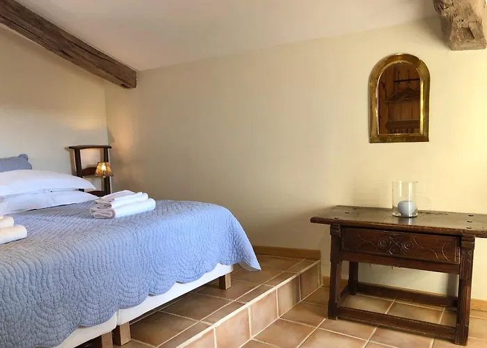 Le Vieil Guest house Aiglun (Alpes-de-Haute-Provence)