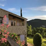 Guest house Le Vieil Aiglun (Alpes-de-Haute-Provence)