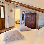 Le Vieil Guest house