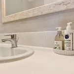 Le Vieil Guest house Aiglun (Alpes-de-Haute-Provence)