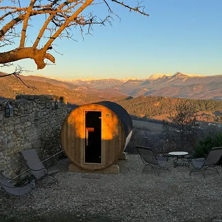 Le Vieil 3* Aiglun (Alpes-de-Haute-Provence)