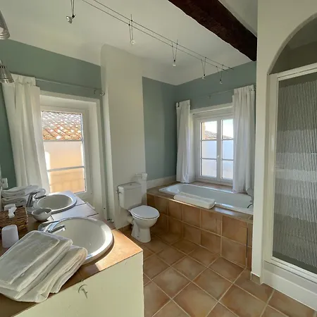 Guest house Le Vieil 3*