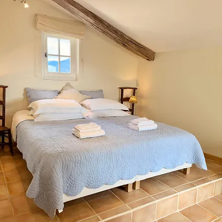 Le Vieil 3* Aiglun (Alpes-de-Haute-Provence)
