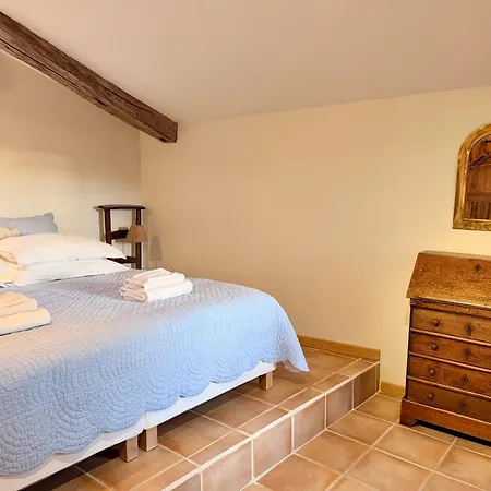 Le Vieil 3* Aiglun (Alpes-de-Haute-Provence)