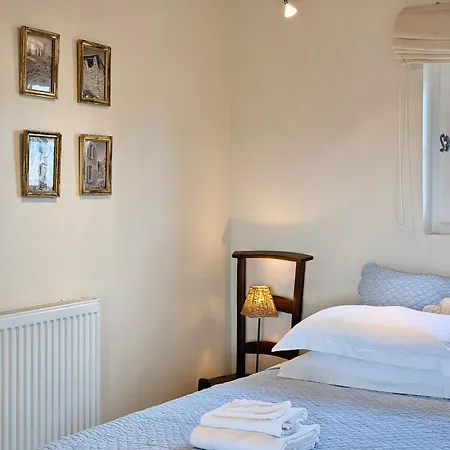 Le Vieil Guest house Aiglun (Alpes-de-Haute-Provence)