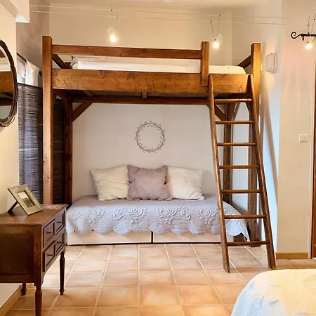 Guest house Le Vieil Aiglun (Alpes-de-Haute-Provence)