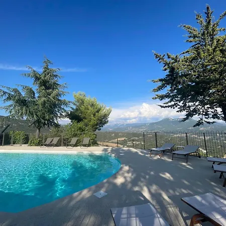 Le Vieil Aiglun (Alpes-de-Haute-Provence)