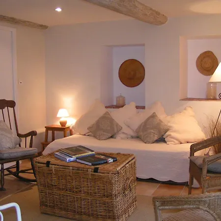 Guest house Le Vieil Aiglun (Alpes-de-Haute-Provence)