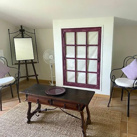 Le Vieil Guest house